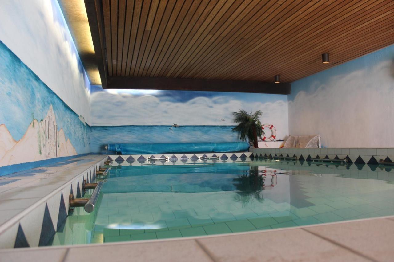 Ferienhaus Abbi Mit Schwimmbad Und Fitness Fur 8 Personen, Strand, Norddeich Apartamento Hage Exterior foto
